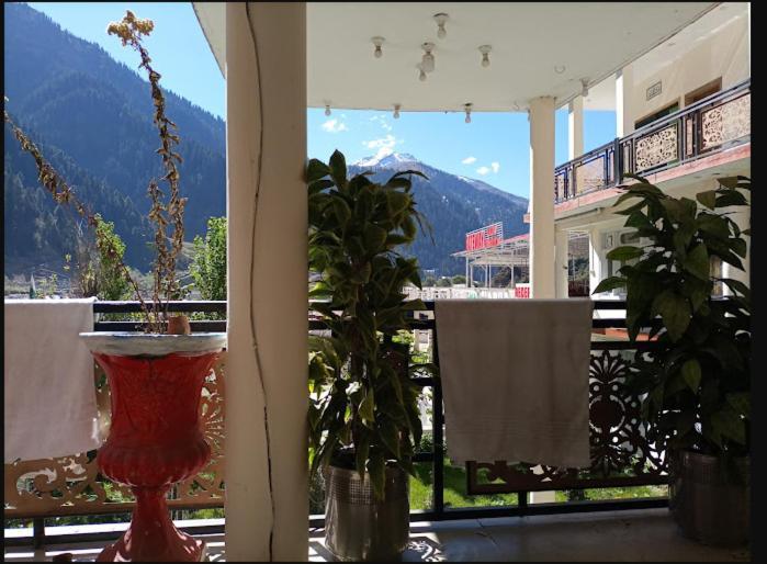 Gateway Hotel Naran Kültér fotó